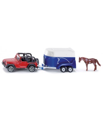 Jeep avec remorque à chevaux