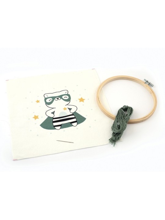 Kit broderie chat masqué 15 cm