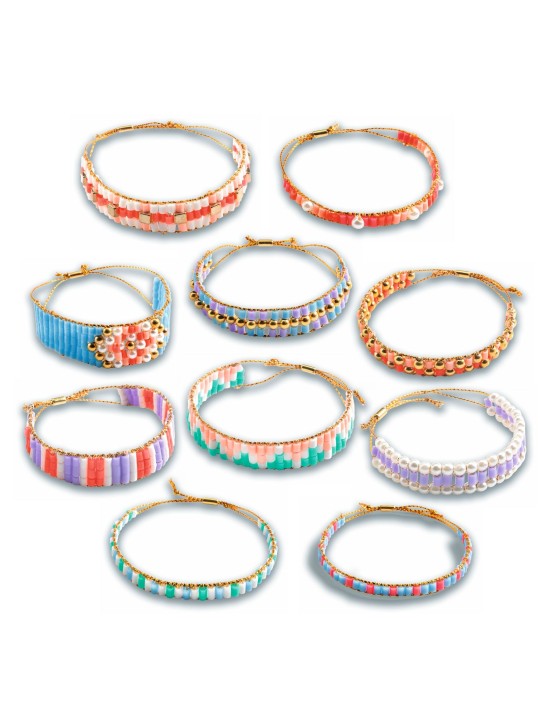 Bracelets et métier à tisser - Majuscules